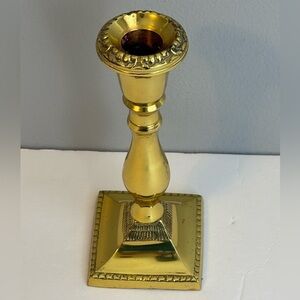 BRASS CANDLESTICK (HAMPTON)